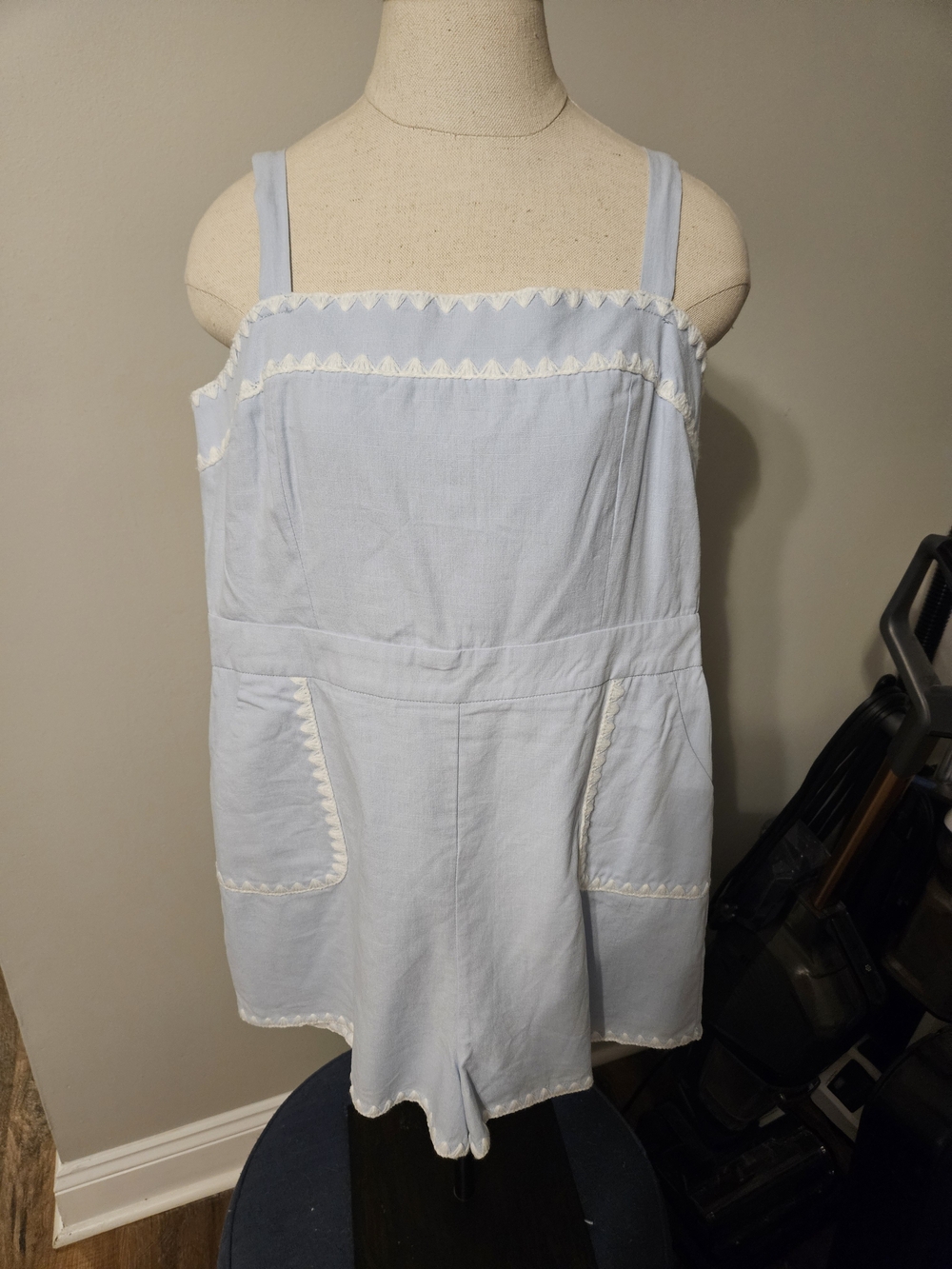 Altar'd State Light Blue Girls' One-Piece Romper with White Trim Size Large